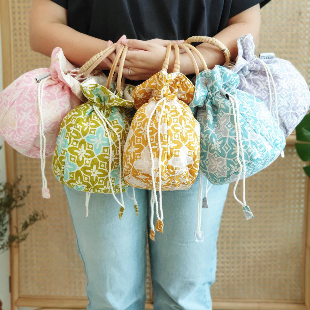 Bucket Bag Rattan Handle