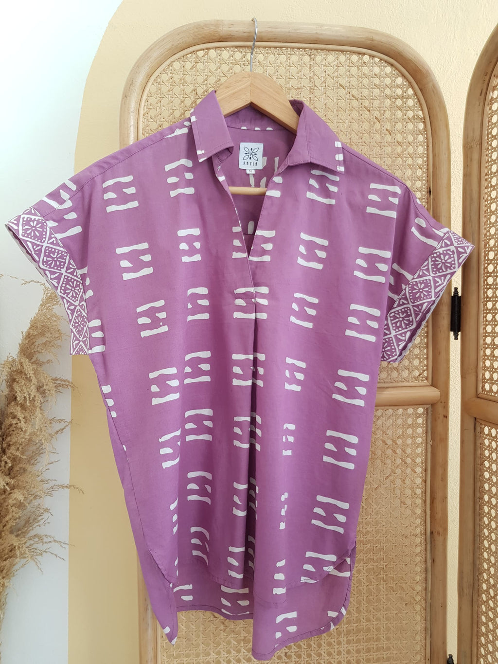 Ladies batik smart casual top/shirt