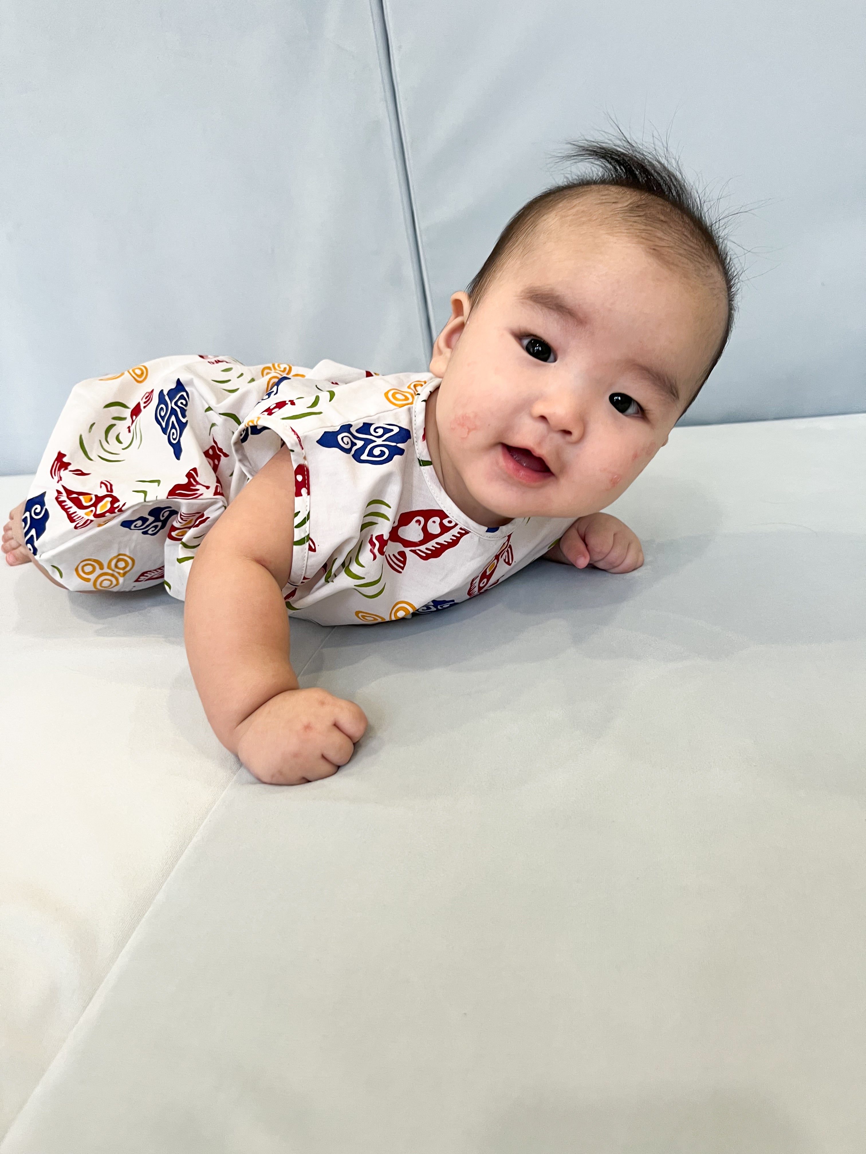 Baby Romper Cotton Batik Boy/Girl (Koi fish)