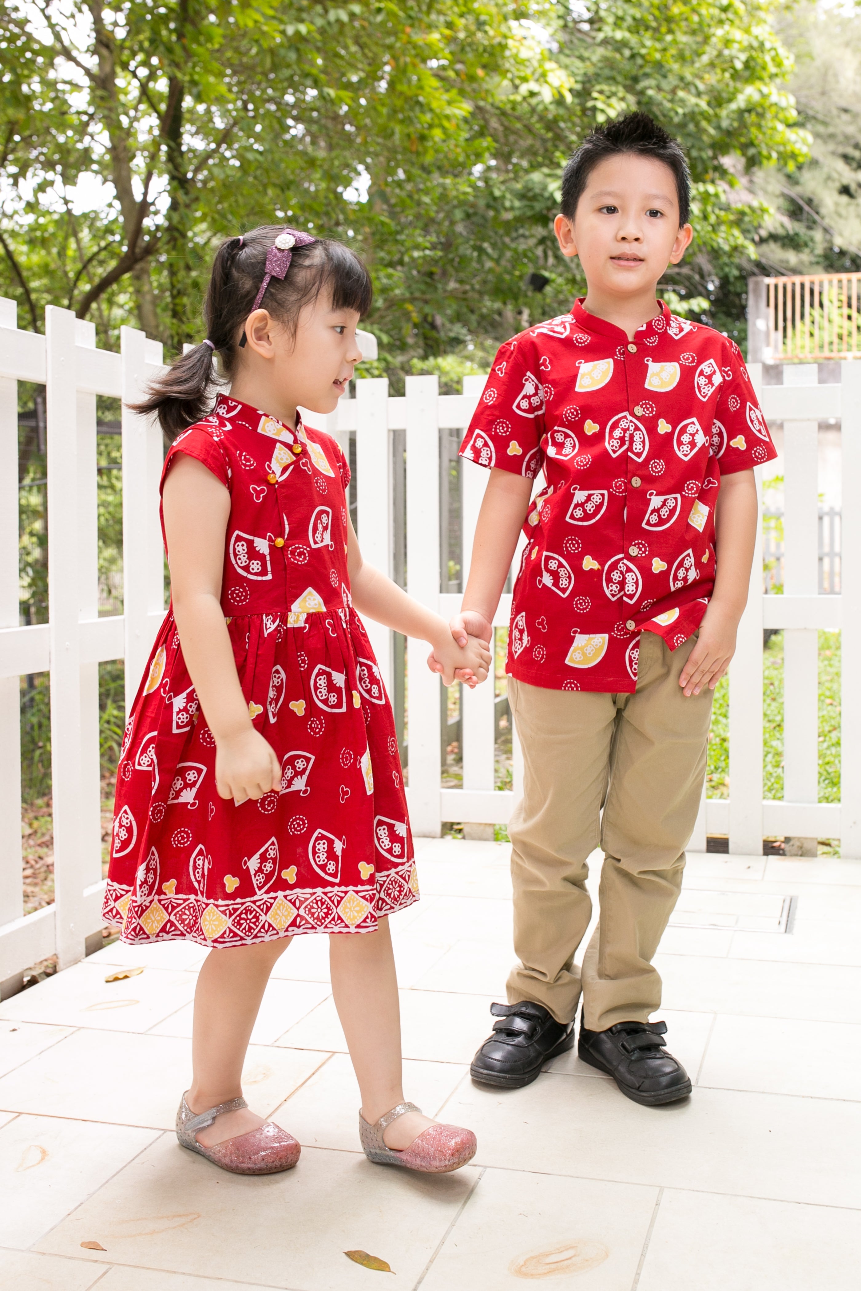 Chinese new year modern batik cheongsam kids dress (Red Kipas)