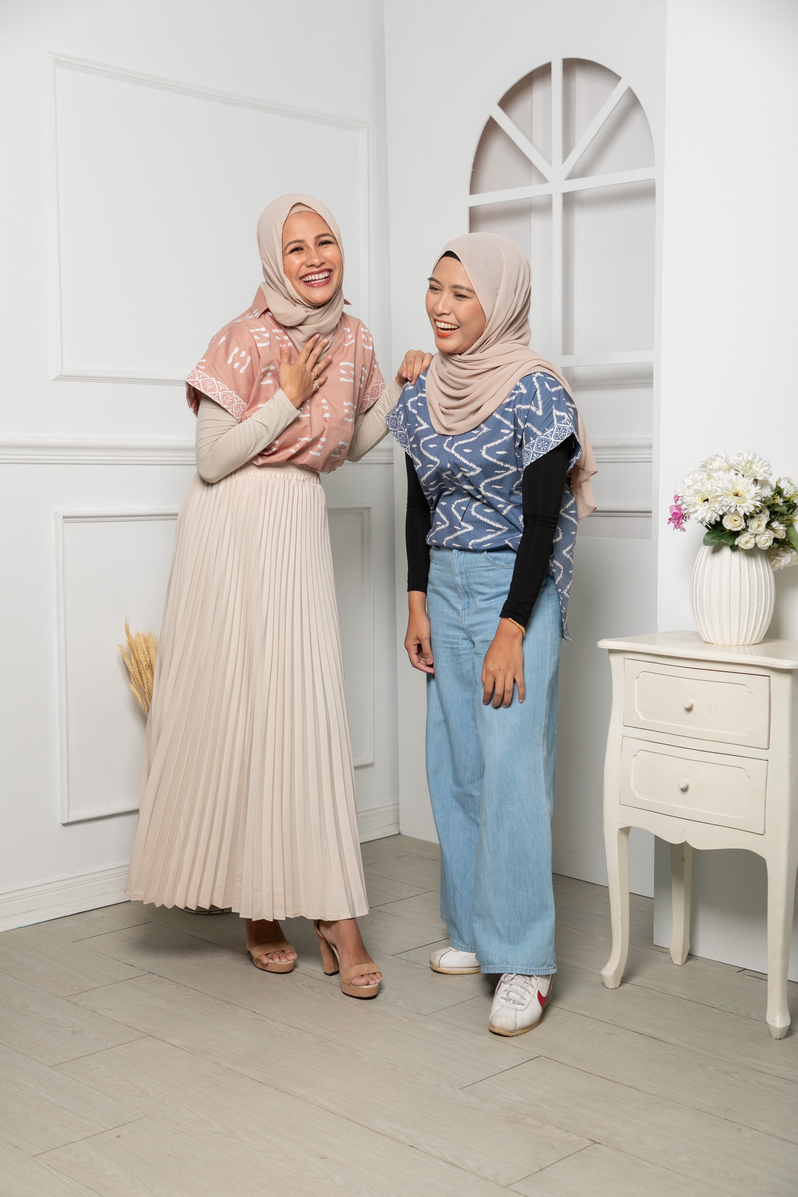 Ladies batik smart casual top/shirt