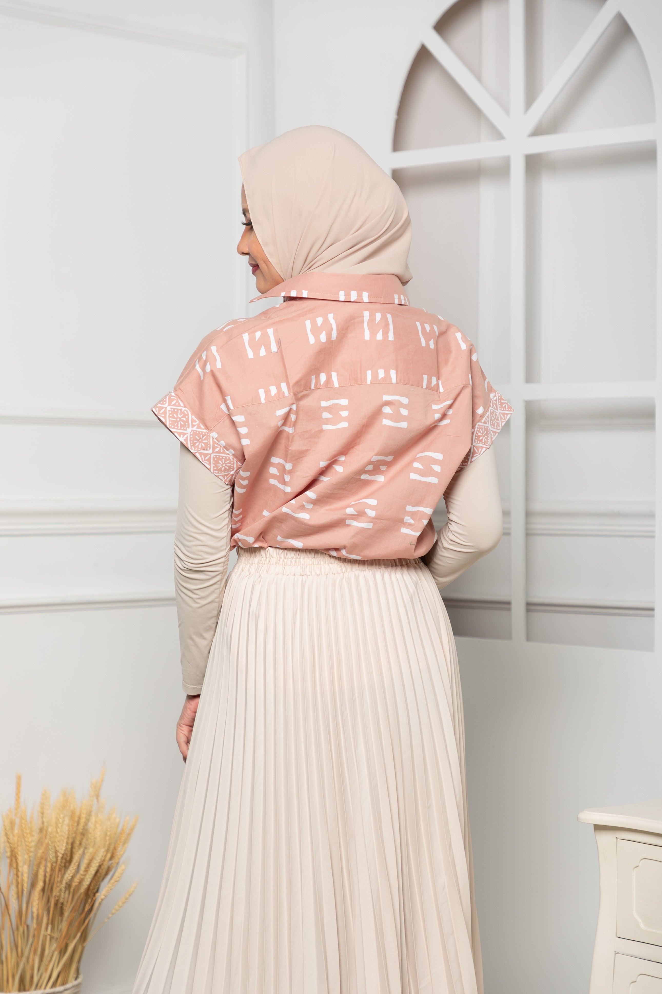 Ladies batik smart casual top/shirt