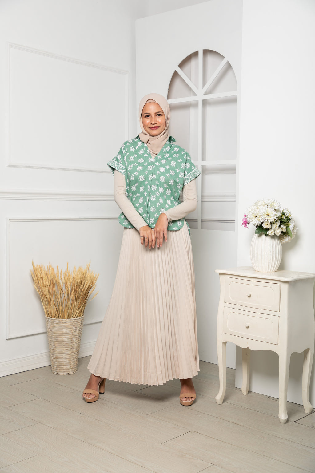 Ladies batik smart casual top/shirt