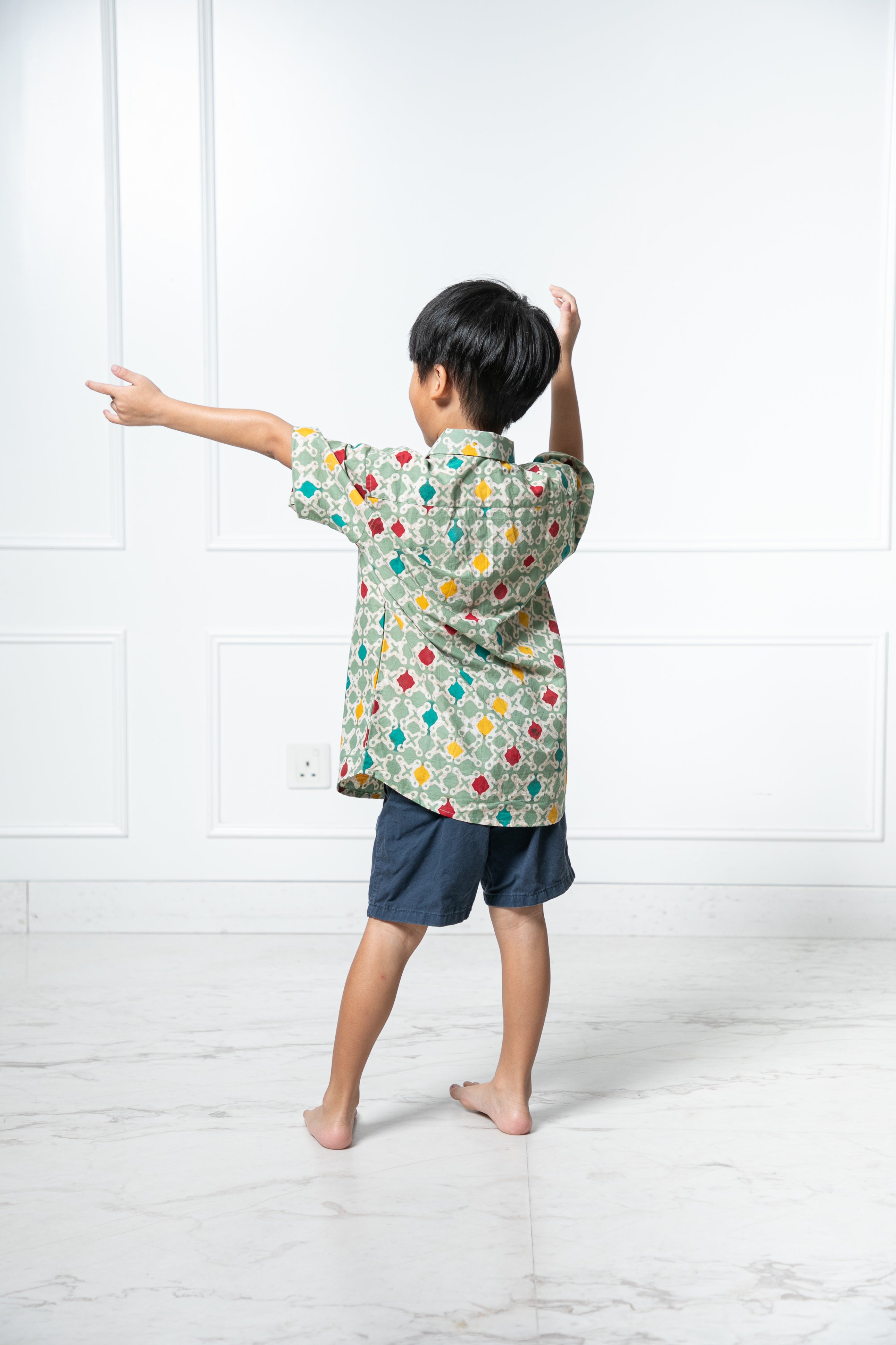Chinese New Year 2024 Batik Boy Shirt (Green Kawung)