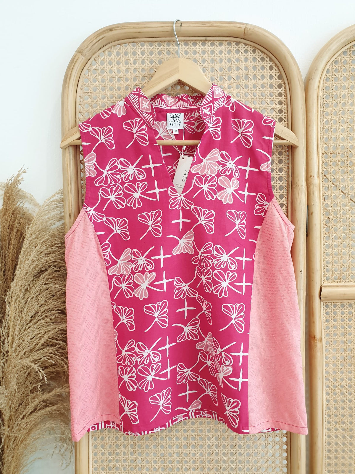 ⁠Sleeveless Bow Top New